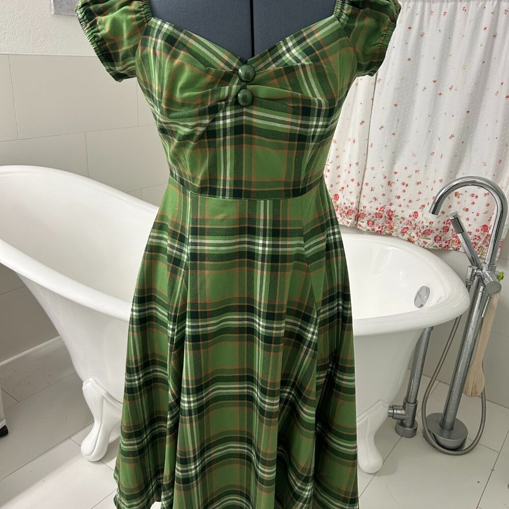 Collectif XS green plaid vintage style dress